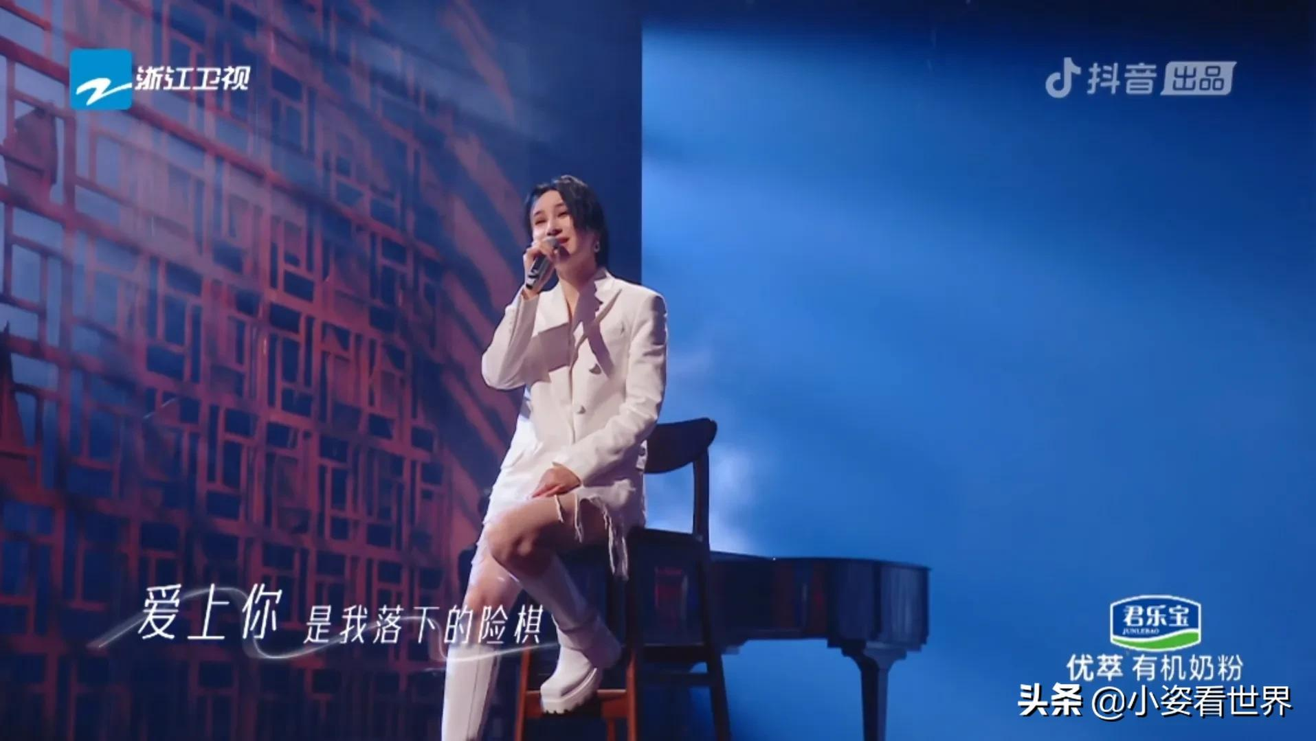 好喜欢容祖儿的红裙子,凤凰传奇也令人感动,李玟变成“QQ姐”