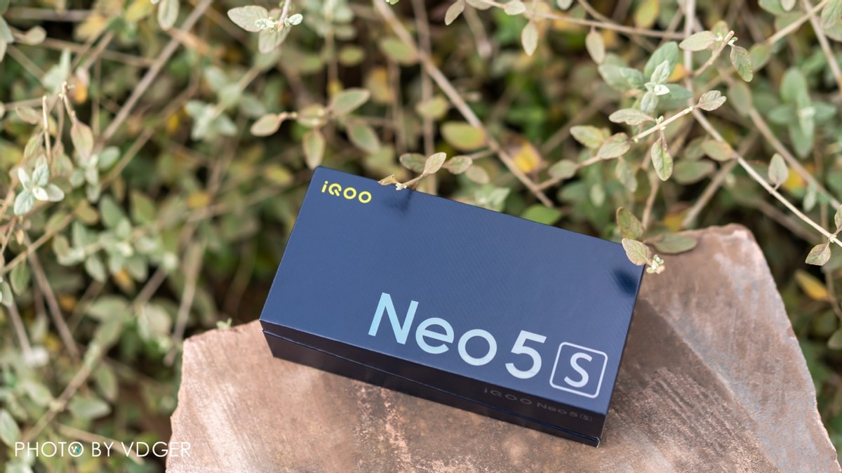 iQOO Neo5S体验报告：搭载独特双芯，还你游戏真本色