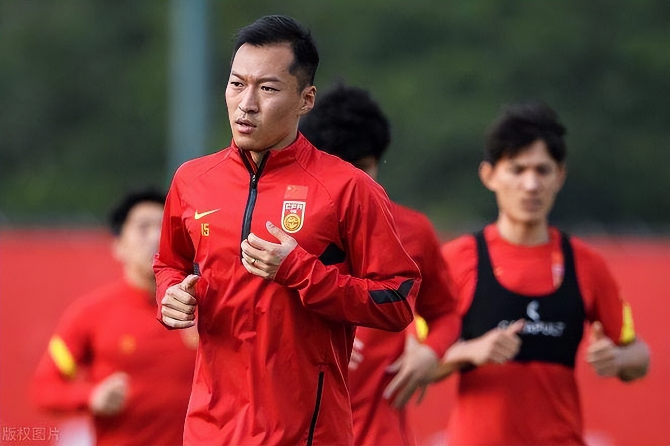 世預賽中國對阿曼比分預測（吳曦復出！外媒卻預測阿曼2-0戰勝國足： 他們能找到中國隊防守漏洞）