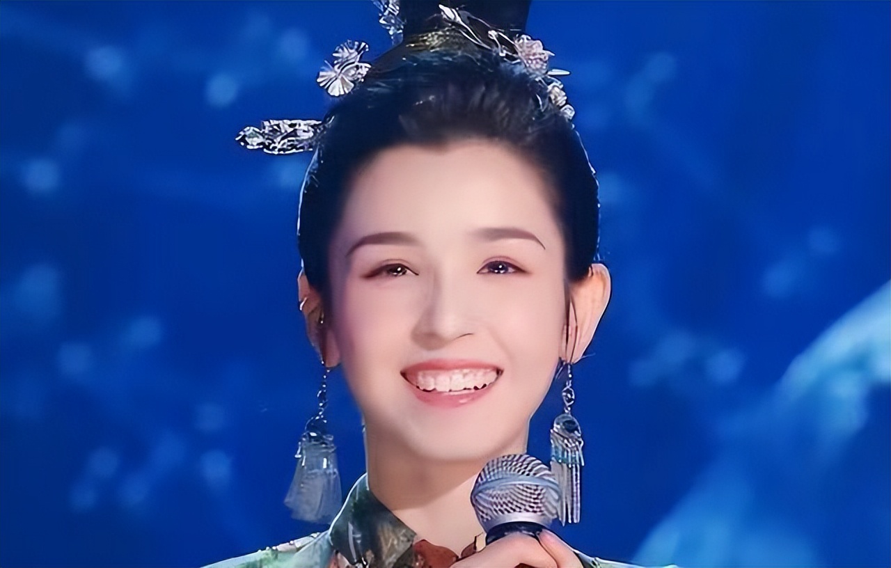 古力娜扎的出生日期(盛产美人，10位天山女星，个个盘正条顺，甩网红脸几条街)