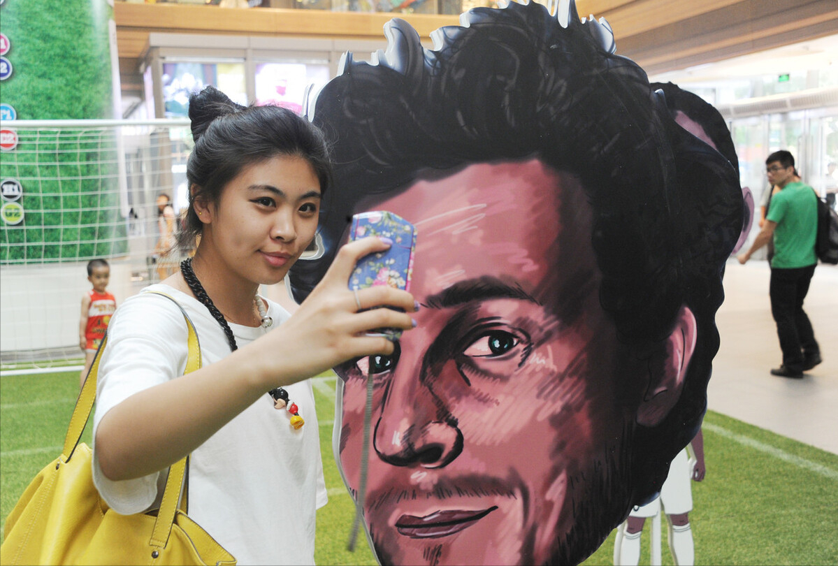 一座世界杯和三座欧冠哪个好（C罗欧冠三连和梅西世界杯夺冠哪个含金量更大？贺炜：不分仲伯）-趣拿体育