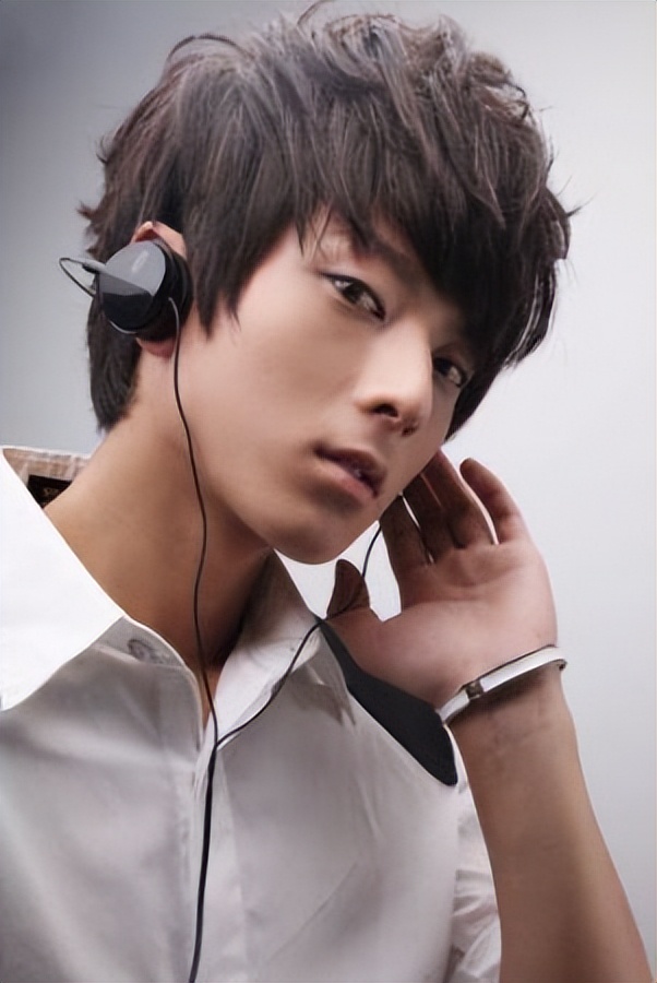 初告白 陈翔(因一次"挤痘"自毁前途的陈翔,被实锤"渣男"5年后怎样了?