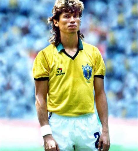 86年世界杯巴西队对西班牙（1986世界杯赛上的桑巴军团-巴西队）