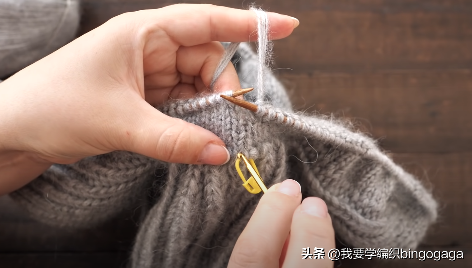 怎樣織帽子（冬天來款這樣的帽子抗寒，一款雷鋒帽編織教程，帶來從頭到腳的暖）