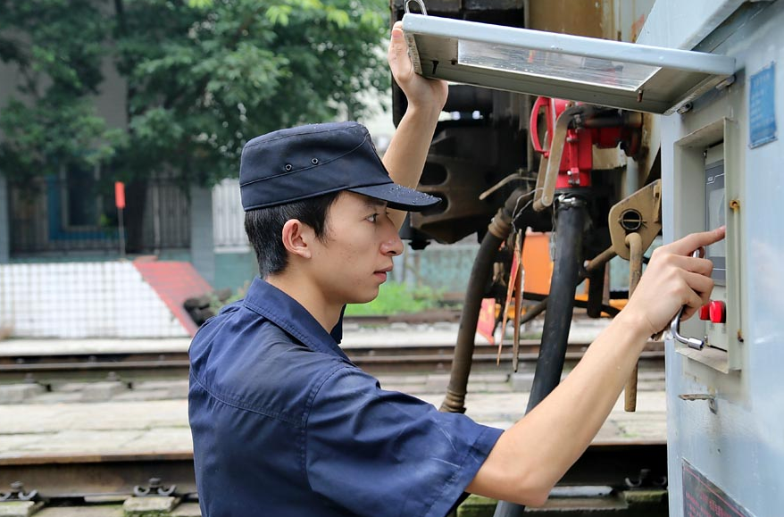 毕业想进铁路集团工作，4个专业是首选，开设岗位多、上岸难度小