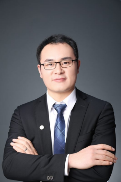 法官、检察官、高级合伙人！这5位法律工作者，均毕业于上海同所“双一流”