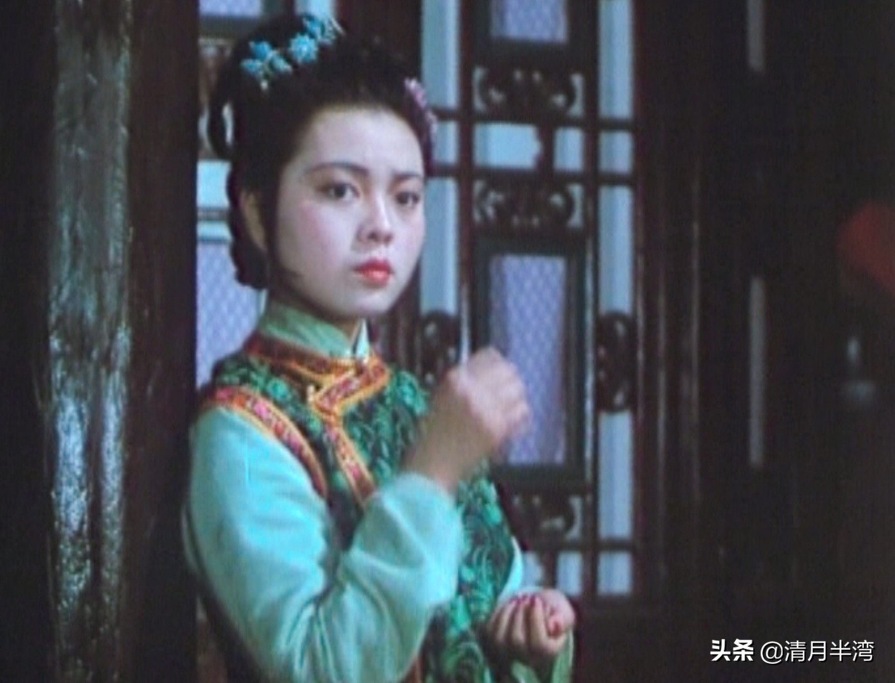 北影版《红楼梦》40位美人集锦，耐看不撞脸，打酱油的都惊鸿一瞥