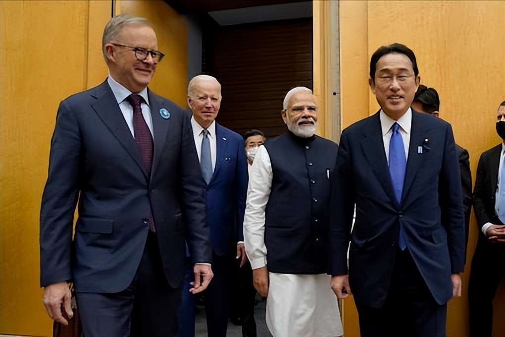 �λ��������ж�ս������սѲ�󣬳��ʷ�����ö�������պ��ܽ���