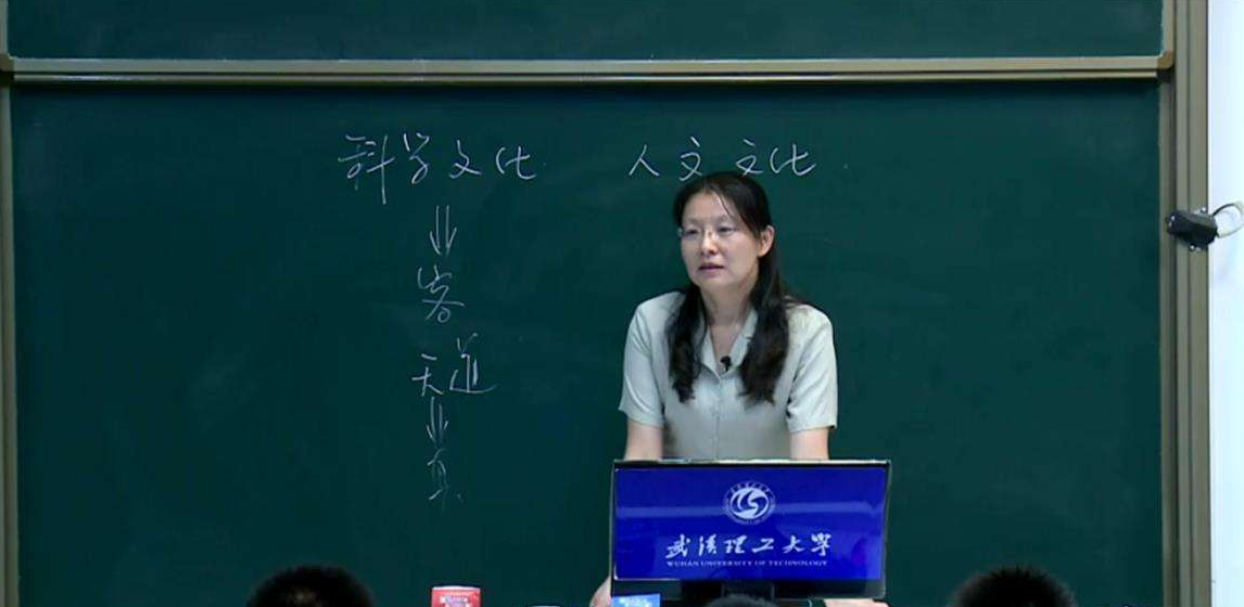 大学生毕业后若想“留校任教”，要满足三个条件，是门槛也是优势