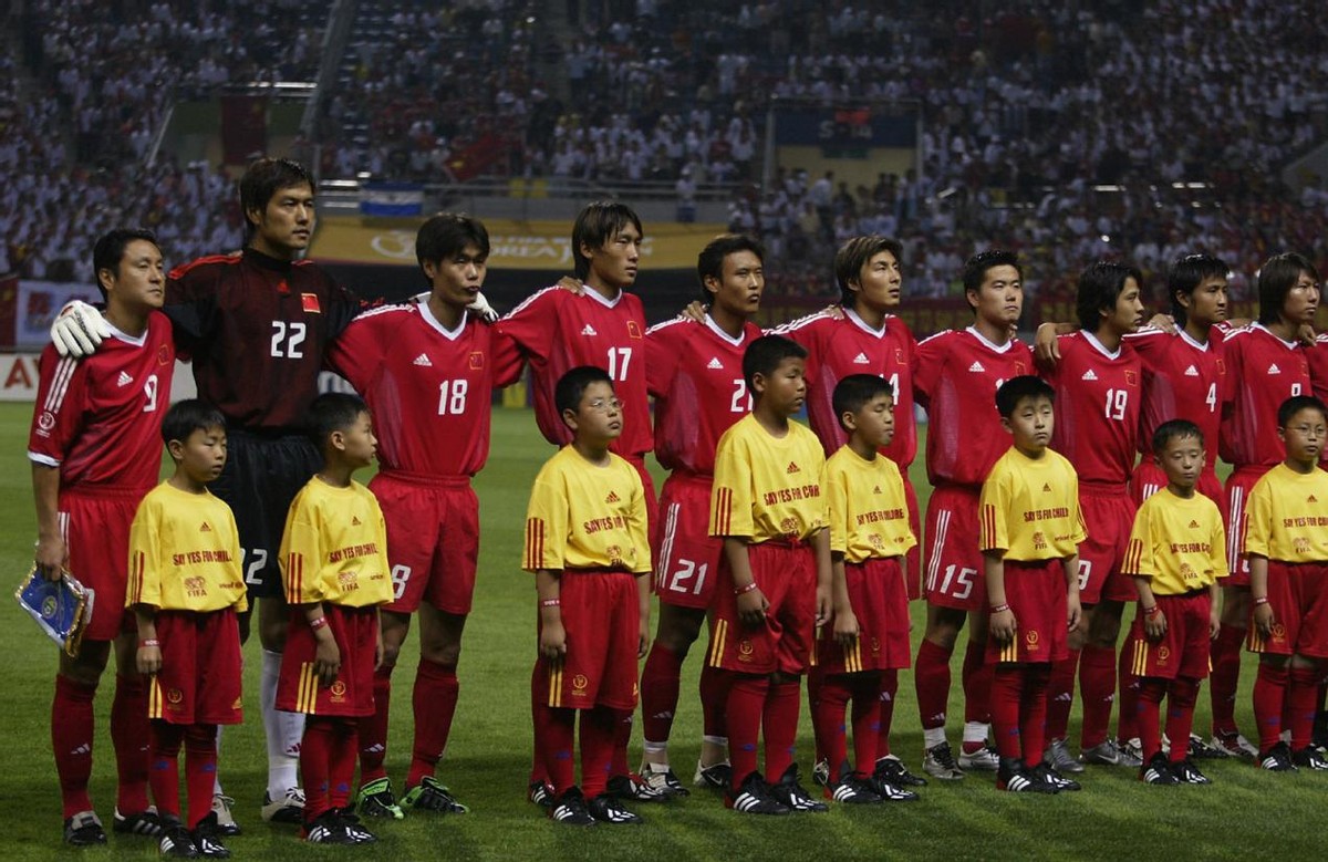 「足历10·7」我们出线了！中国男足首次闯入世界杯决赛圈