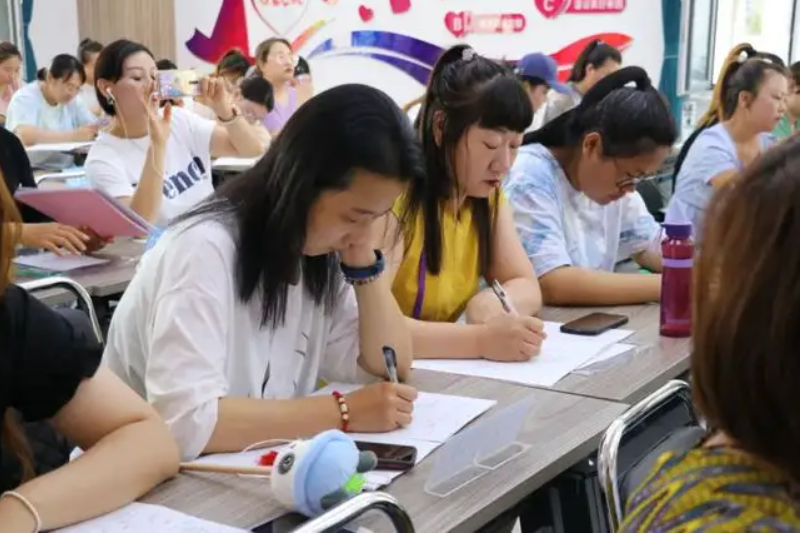 大学生怀孕现象层出不穷，大四学姐一语中的，有些行为要尽早改正