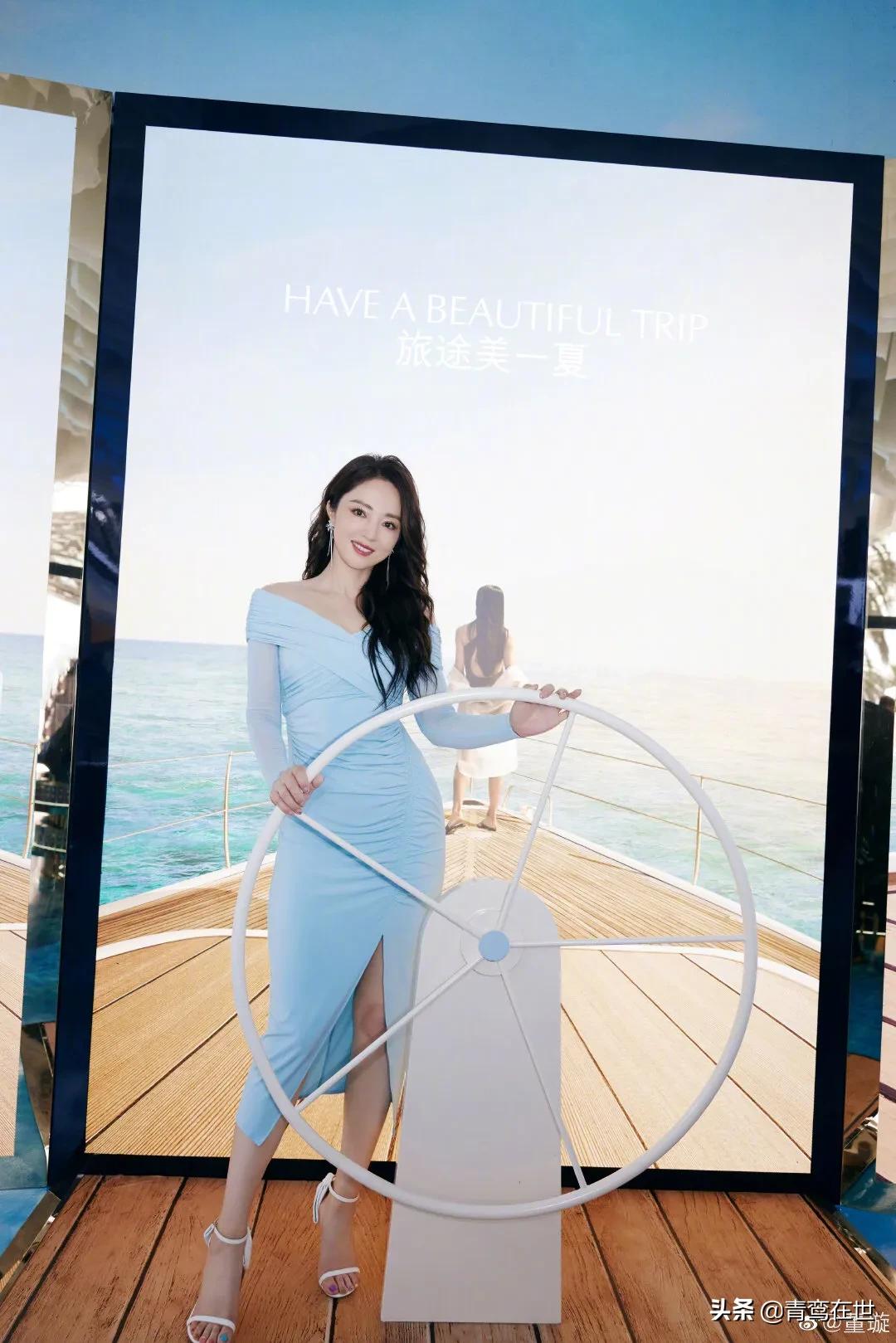 董璇颜值重回巅峰，独立的女人怎样都好看