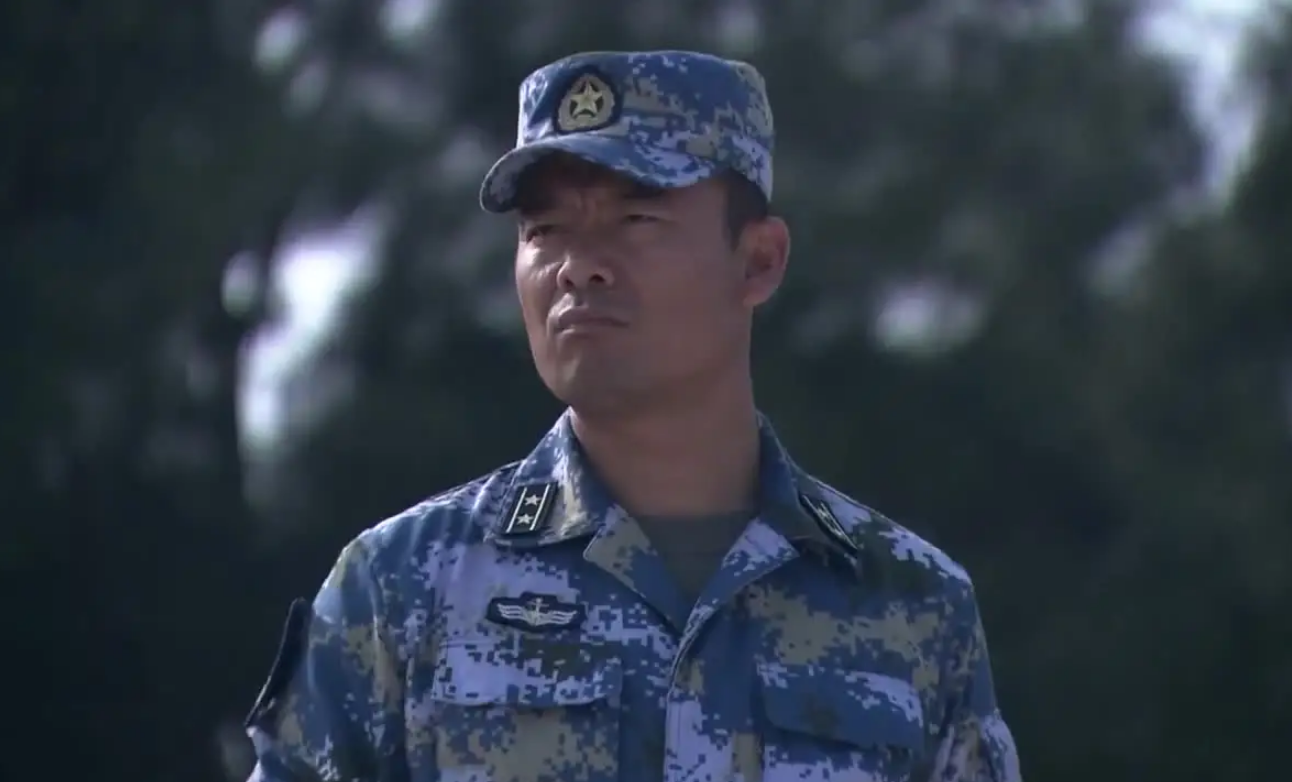经典军旅剧《火蓝刀锋》：12位让人印象最深刻的角色