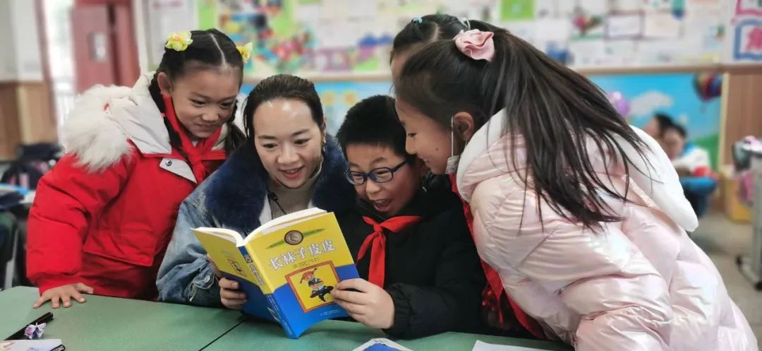 兰花喜阅读 书香润童年｜走进实验小学外国语学校书香班级3.1班