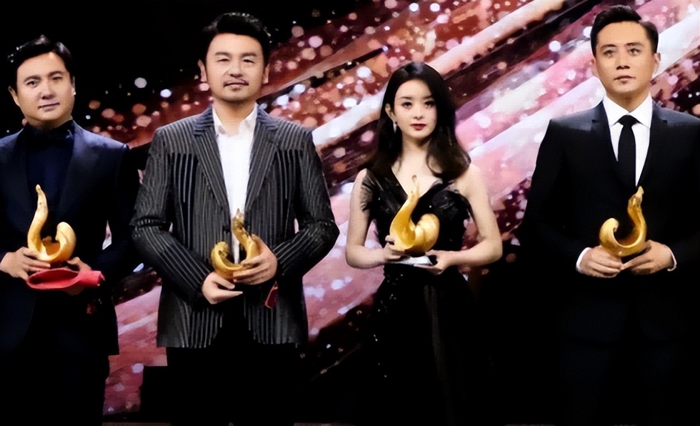 明明有1米8的大高个，但看起来很“矮”的12位男星，个个让人意外