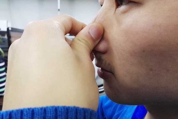 男性变老时，身上会逐渐露出4个丑态，一个不占，值得庆幸