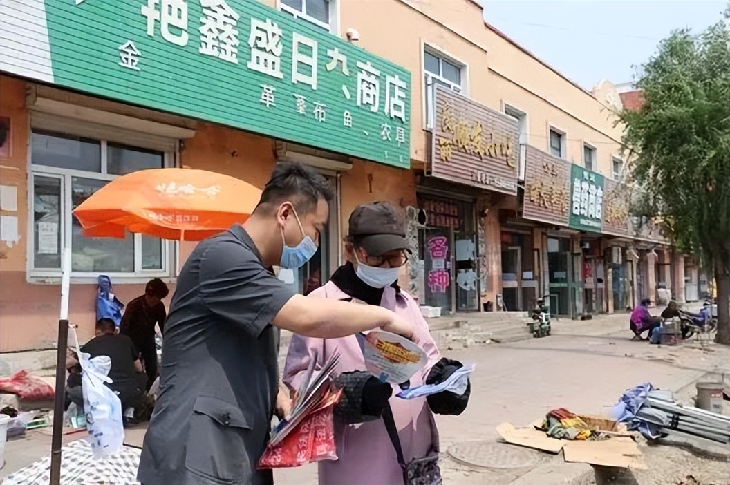 法官进网格，为民解纠纷