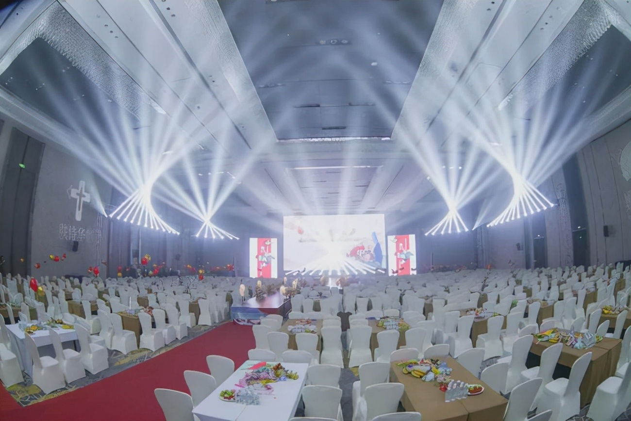 我们·恣意流年｜肤诗华娜2021深圳年会盛典完美落幕
