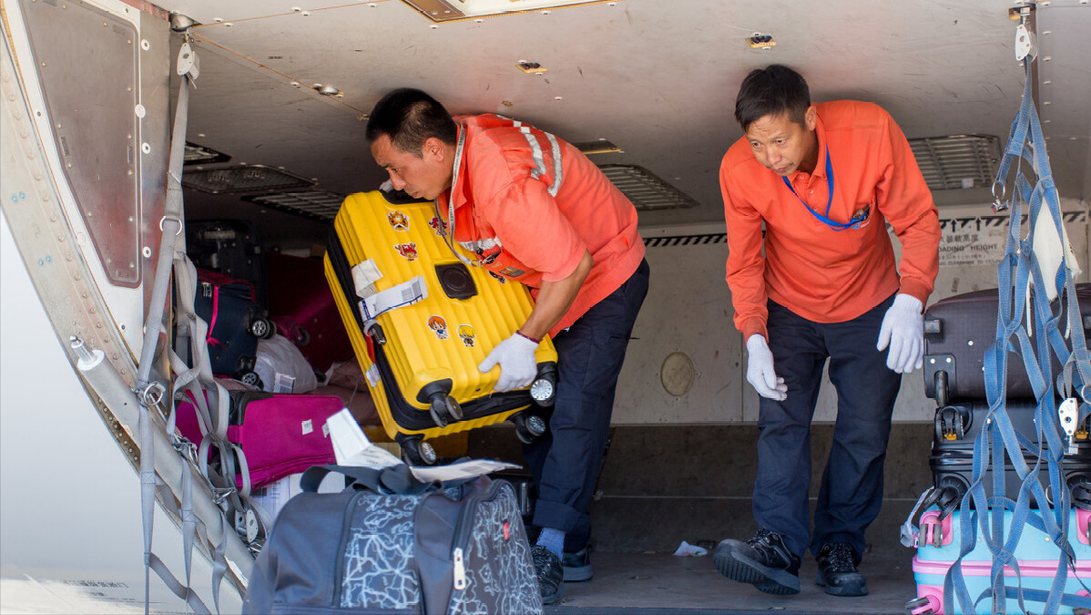 行李托运要多少钱机场的行李箱