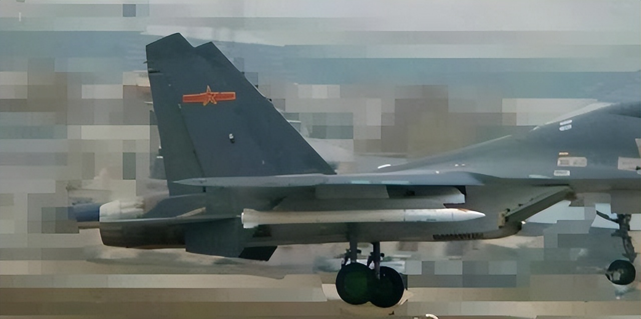 pl-15导弹属于我国的第四代远距空空导弹,主要用于替代我国空军现役的