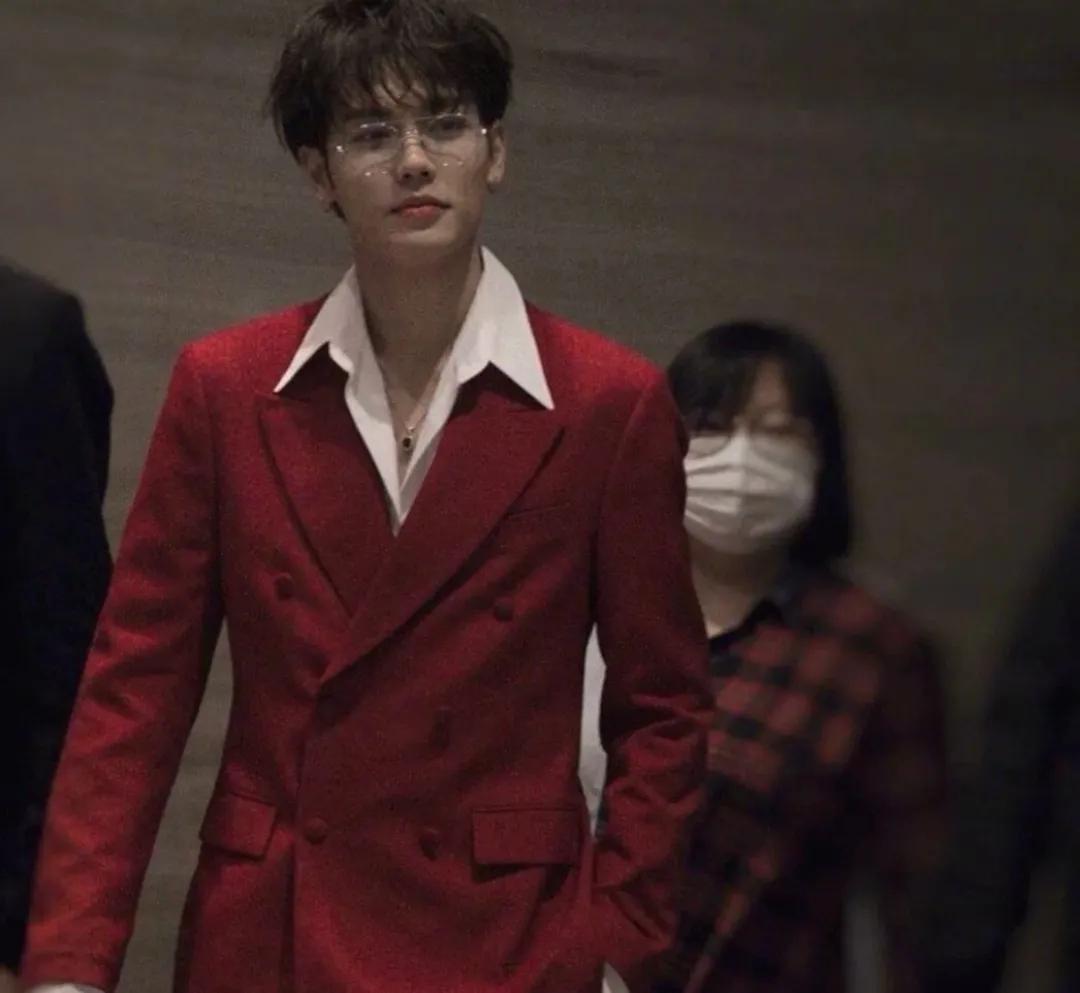 娱乐八卦 河北形象大使赵丽颖闷声干大事 热巴嘉伦 杨紫 范丞丞 龚俊