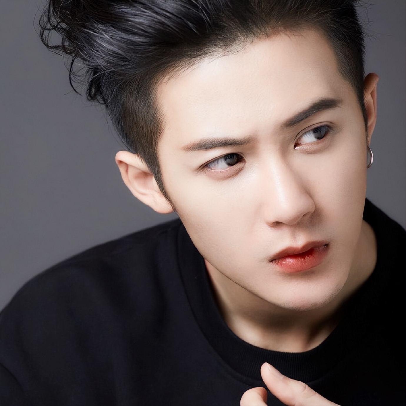 7.17美图：秦岚 任豪 肖战 檀健次 罗云熙 龚俊 张予曦 唐嫣 李易峰 王俊凯