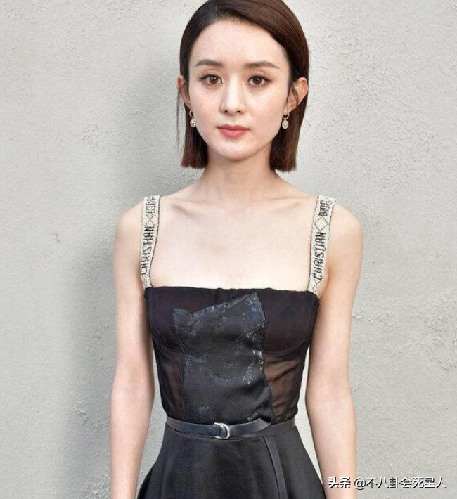 肋骨凸出、青筋暴起？这些女星看脸貌美如花，一露就“灾难”