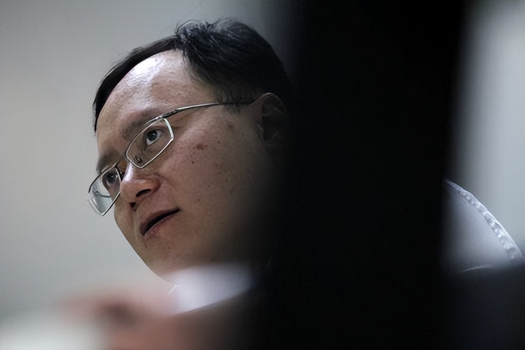 他毕业于斯坦福，花1600万买网站，5年后市值75亿美元，凭啥