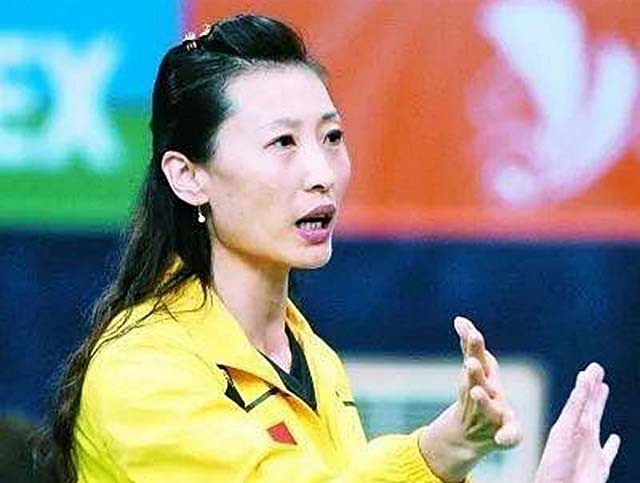 羽毛球张宁的资料("羽坛皇后"张宁:历经浮沉,大器晚成)