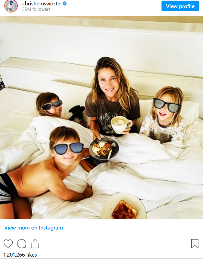 雷神都这样接小孩？娜塔莉波曼爆料：他都会躲在树后面