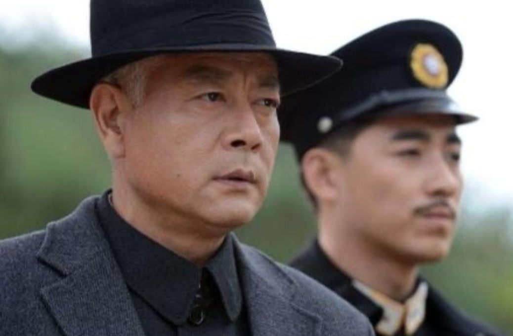 巫刚局长电视剧(演员巫刚:和赵英离异后,62岁依旧单身,有陈瑾陪伴不觉