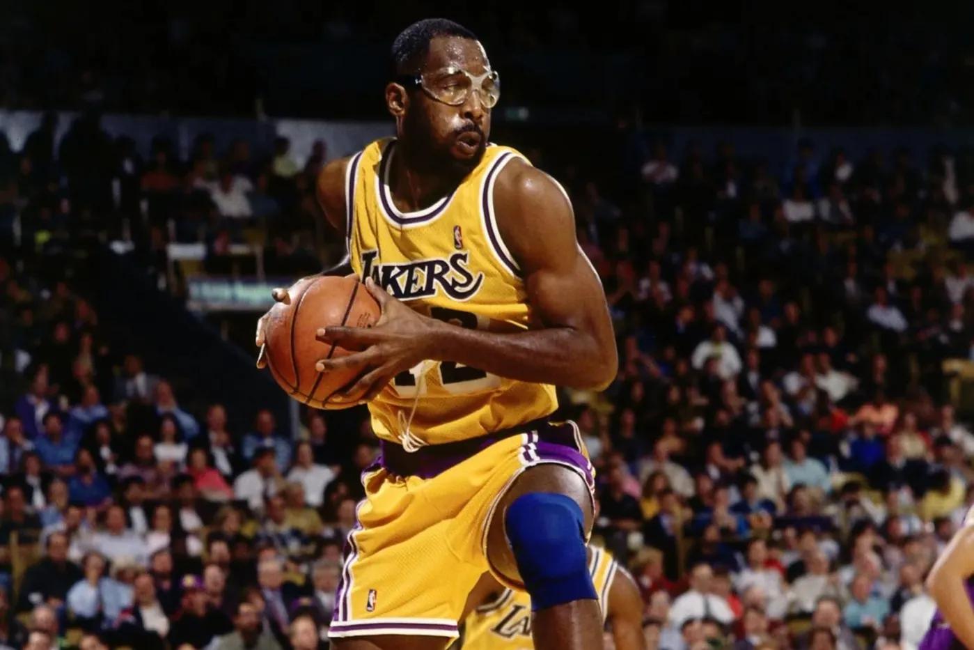 近30年nba總冠軍表（美媒列出NBA史上拿到過總冠軍的狀元，過去30年僅7人拿到過總冠軍）