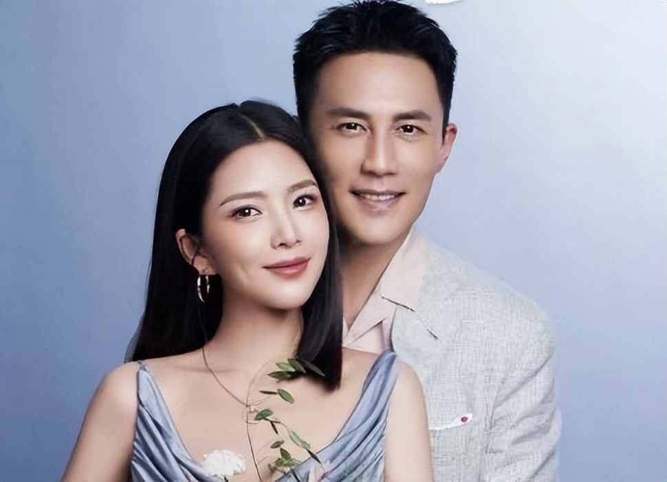 杜淳:婚前绯闻不断,40岁娶圈外人终获幸福,一家三口甜蜜幸福