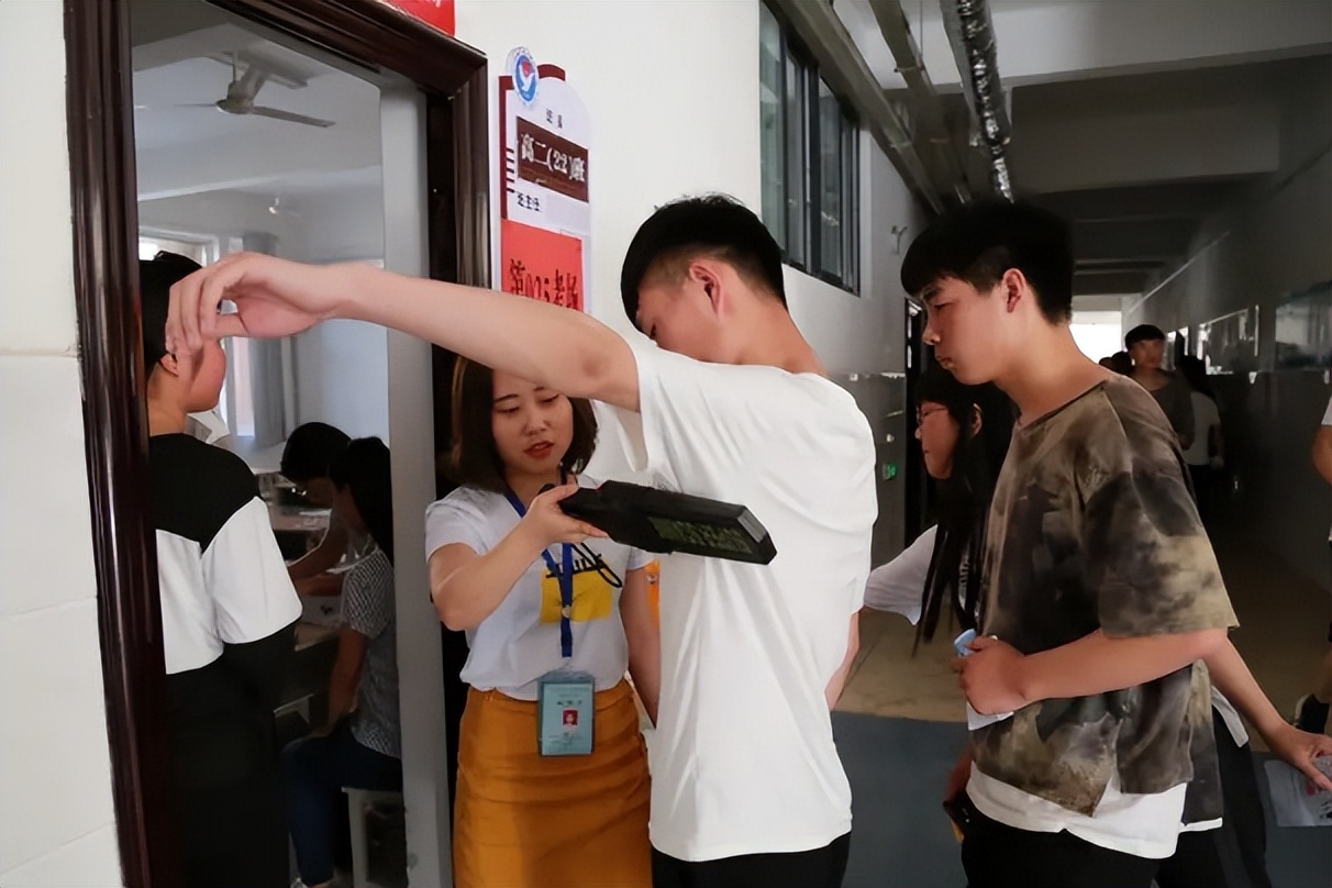 高考的这个“无意识”行为，可能会被判定作弊，22届考生要注意