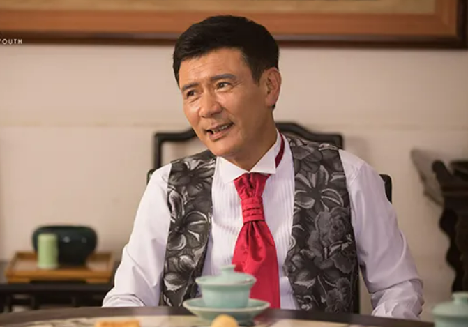 著名演员姚安镰，缺失女儿童年有愧疚，离婚后和女儿相互依靠