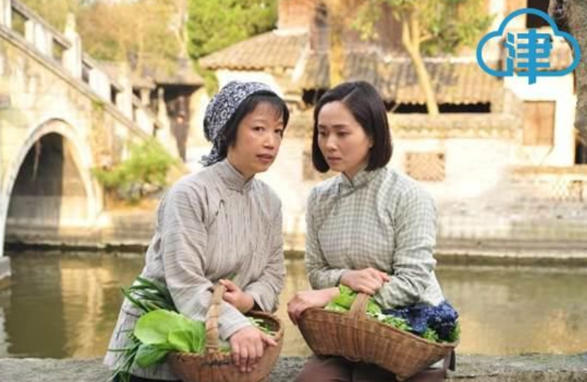 忠贞者邓颖超：青年时期的她有多优秀？她与周总理如何走到一起？