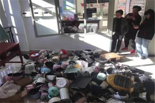 大学宿舍“违禁品”出炉，女寝VS男寝，女生宿舍堪称杂货铺