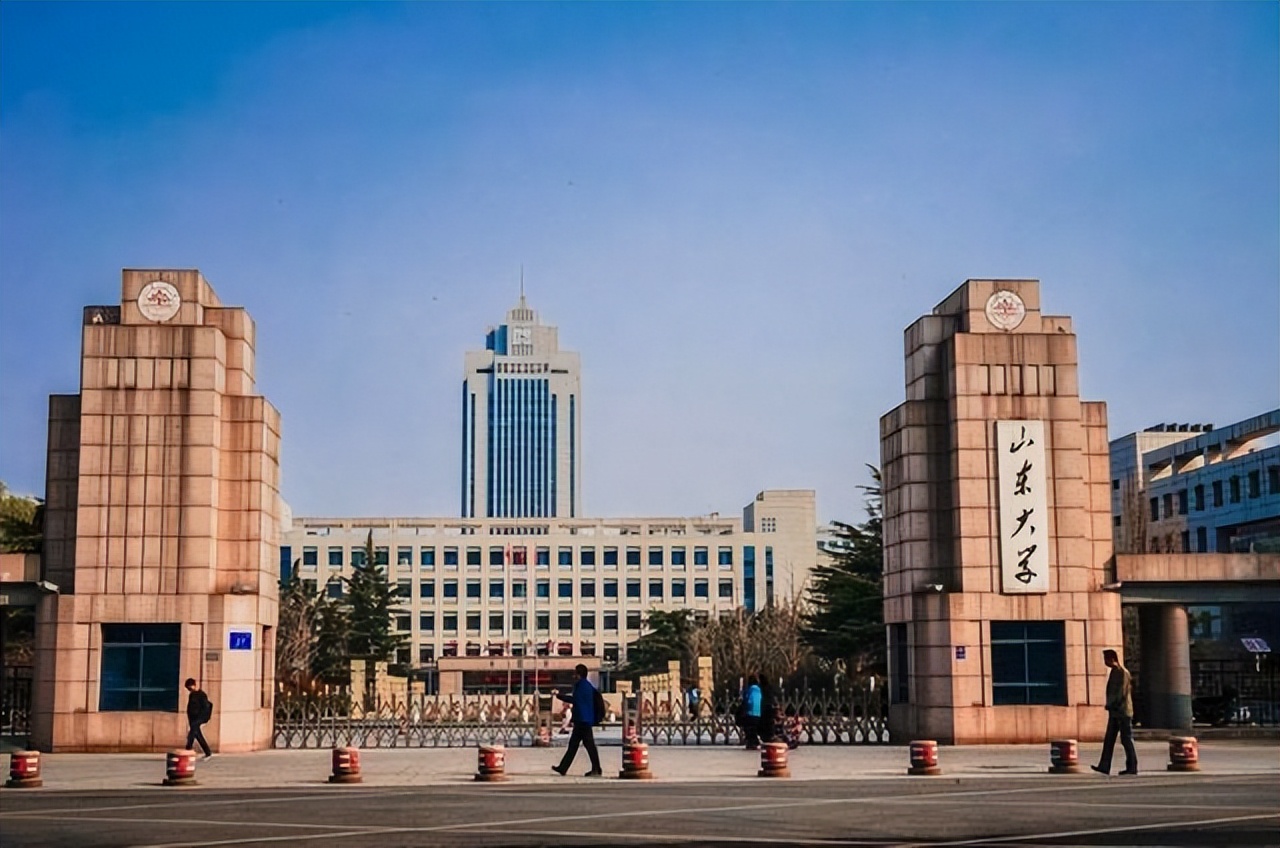 2022山东省内大学排名公布，烟台大学被挤出前十，第一实至名归