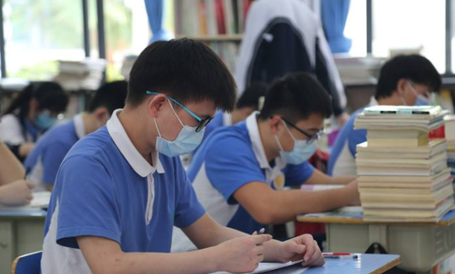 “在吉大上学我很痛苦”，男生反向宣传母校，惹来众人羡慕嫉妒