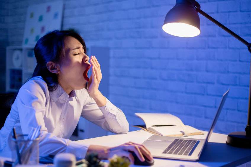 睡眠充足，醒来后身体依然很累，或是这3个因素导致的，及时调理