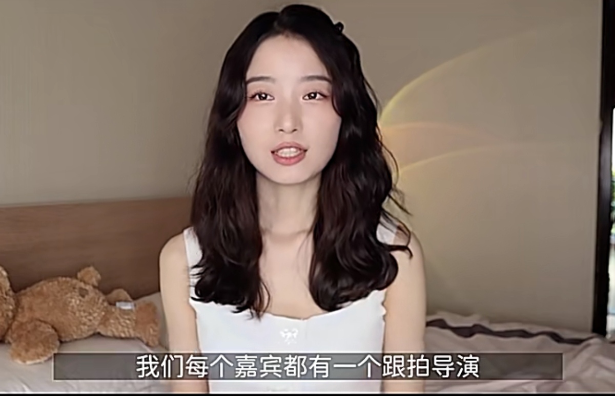 陆莹回避谈再婚，和赵亚楠恋爱很开心，没有剧本只录制一个月