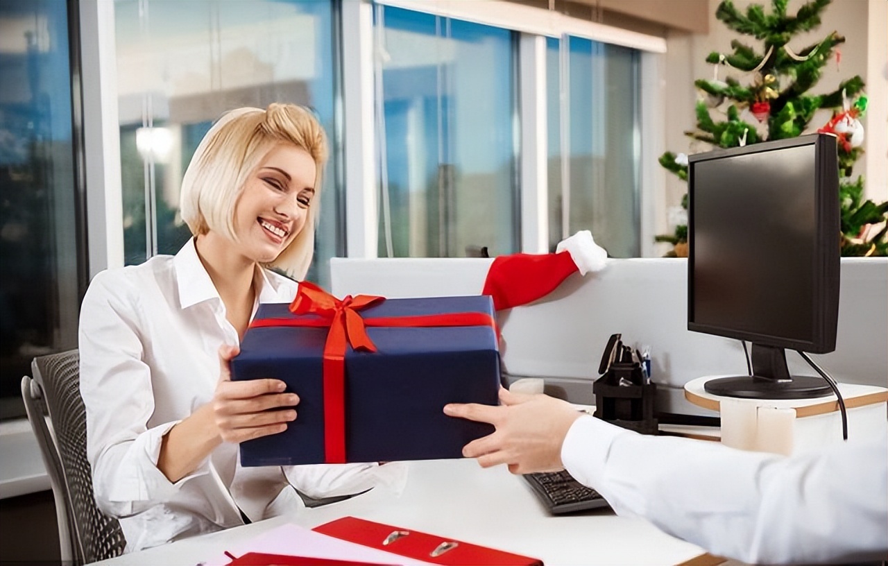 给领导送礼的学问(给领导送礼的必要性)