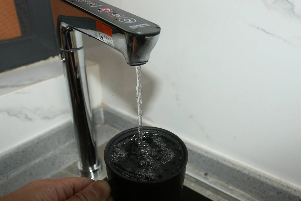 太方便太健康 喝好水，你选哪款净水器？九阳太空热小净2代净水器