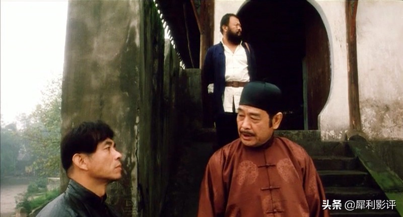 雪藏7年，集体堕落的“灰色电影”《大鸿米店》