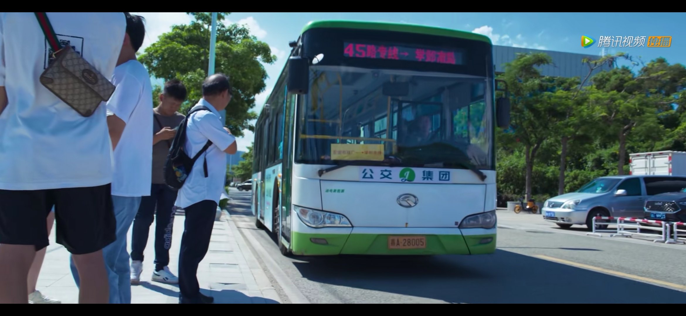 历经数十次循环，绝版照片带你了解这辆45路专线公交车的“开端”