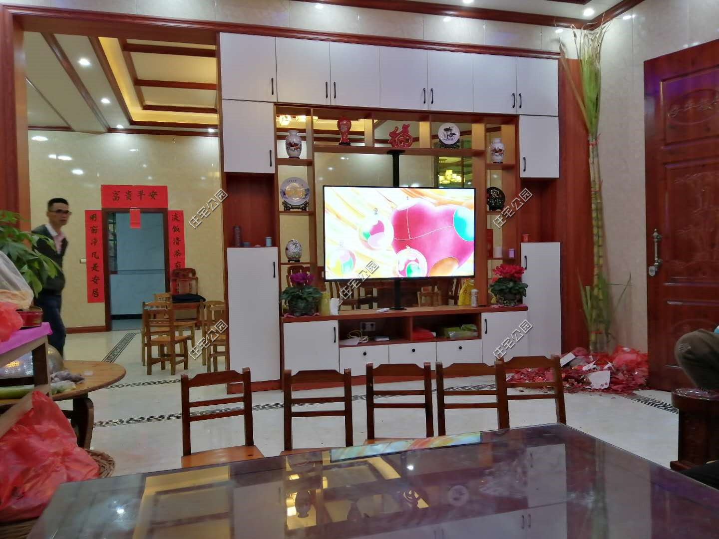 实拍四川农村自建房,挑空客厅美观大气,实景图比效果图还漂亮