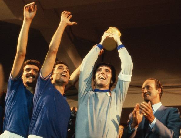 2010世界杯热身赛（世界杯热身结束，盘点近十届世界杯冠亚军的热身赛成绩）