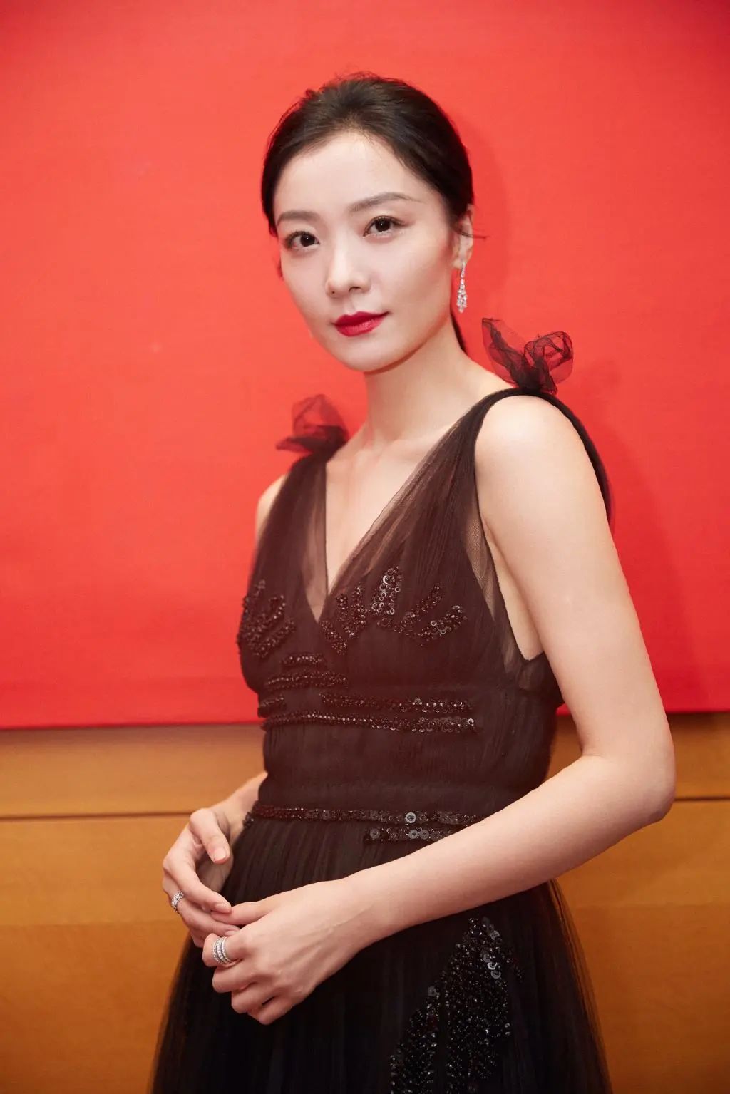 演员除了张译和王俊凯之外,还有赵丽颖和齐溪的加盟,让人充满期待.