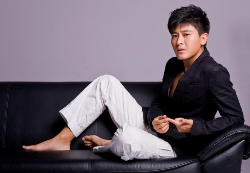 演员杨铮:长得帅演技又好,哪怕圈子里不红,人生依旧让人羡慕!