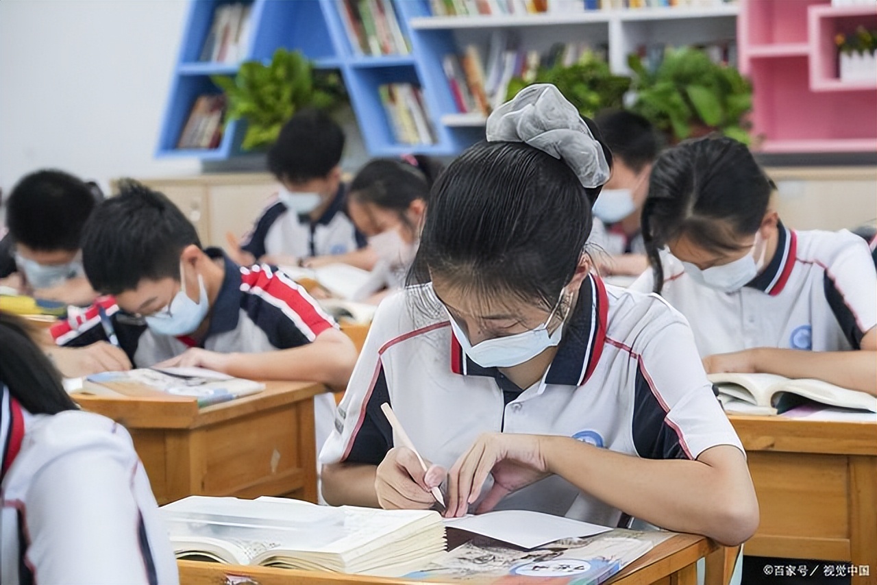 真厉害！广东省有56名学生保送清北，其中25名来自同一所中学